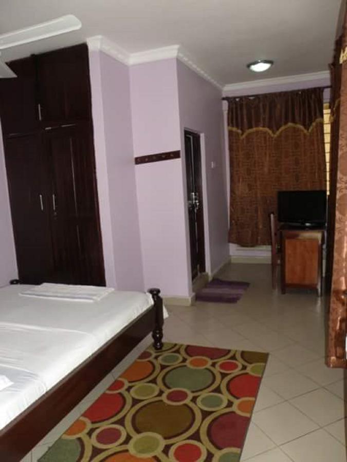 Kibodya Hotel Nkrumah 다르에스살람 외부 사진